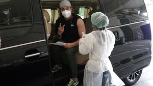 Arya Saloka sampai Vino G Bastian Terima Disuntik Vaksin Dosis 2
