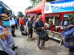 Lonjakan Pemudik Sudah Mulai Terasa di Terminal Kalideres