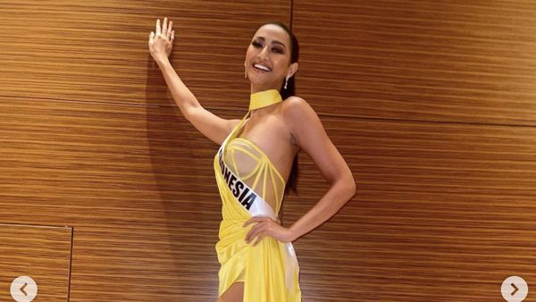 10 Foto Ayu Maulida, Pakai Kostum Komodo Hingga Top 21 Miss Universe 2020
