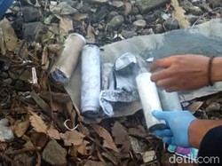 Petasan Balon Udara Tersangkut Jaringan Listrik di Kalasan Sleman