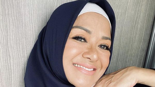 10 Gaya Betharia Sonata Kini Pakai Hijab karena Hidayah Ramadan