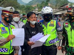 Jawaban Epy Kusnandar Soal Senyum dan Tawa Saat Dicegat Prokes
