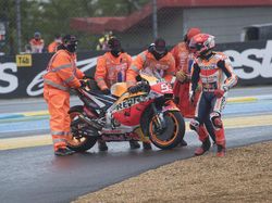 Marc Marquez Kesal! Crash di MotoGP Prancis Gara-gara...