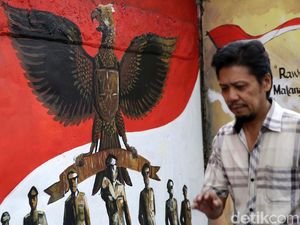 14 Contoh Sikap yang Mencerminkan Sila Kelima Pancasila, Yuk Amalkan! 14 Contoh Sikap yang Mencerminkan Sila Kelima Pancasila, Yuk Amalkan!