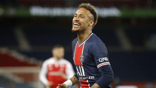 PSG's Neymar smiles during the French League One soccer match between Paris Saint-Germain and Reims at the Parc des Princes stadium in Paris, France, Sunday, May 16, 2021. (AP Photo/Michel Euler)