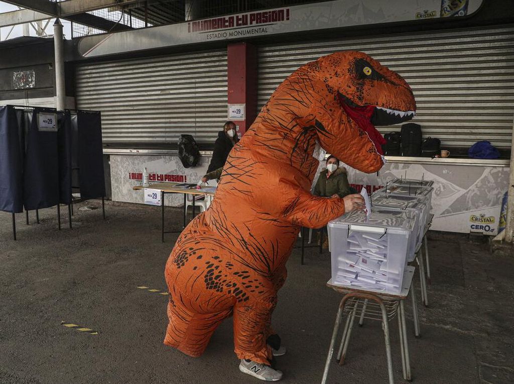 Saat Dinosaurus Ikut Sumbang Suara dalam Pemilu di Chile Saat Dinosaurus Ikut Sumbang Suara dalam Pemilu di Chile