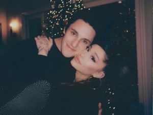 Kehidupan Pascapandemi COVID-19 Jadi Penyebab Ariana Grande dan Suami Cerai Kehidupan Pascapandemi COVID-19 Jadi Penyebab Ariana Grande dan Suami Cerai