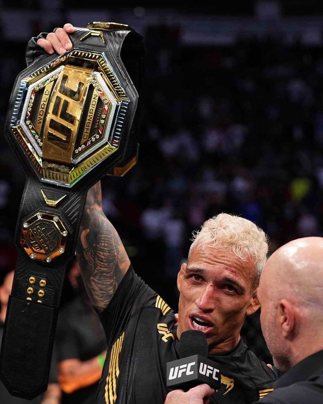 Charles Oliveira