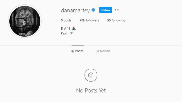 Instagram pemain Leicester City, Daniel Amartey, kosong usai dirinya mendapat serangan rasial gegara ulahnya melempar vandel Chelsea seusai final Piala FA.