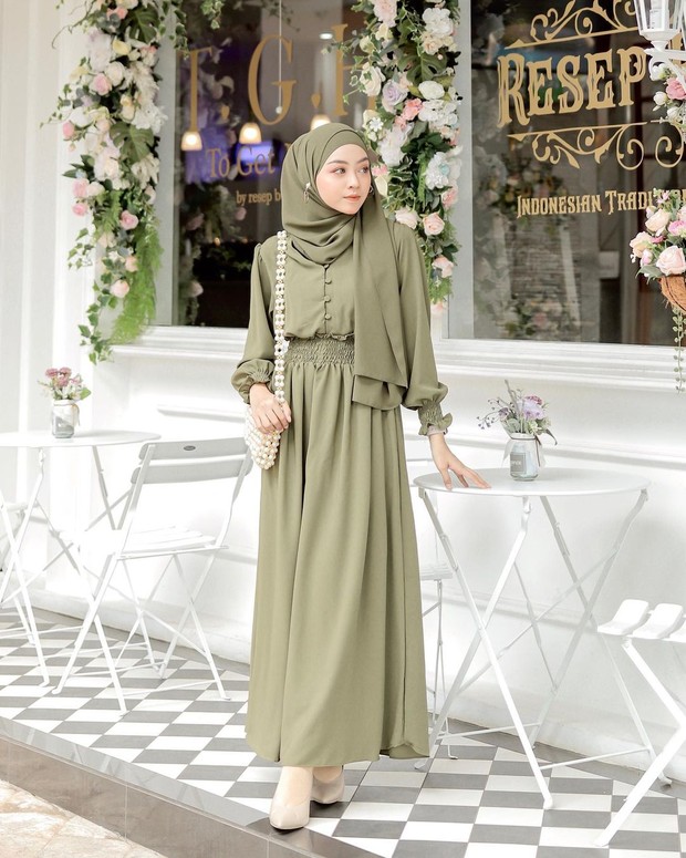 Dress hijau/instagram.com/meiraniap/ Dress hijau