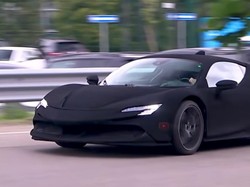 Gelap Banget! Ini Dia Ferrari Paling Hitam Pekat di Dunia