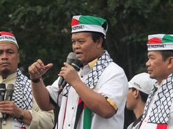 HNW Bicara Penegakan Hukum di Kasus Habib Rizieq & Ustaz Adi Hidayat