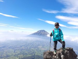 Keren! Bocah 10 Tahun Asal Cimahi Taklukkan 10 Gunung di Indonesia