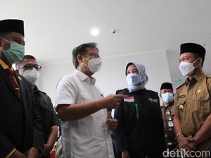 Menkes Sebut Vaksinasi Lansia di Jabar Masih Rendah Dibanding Provinsi Lain