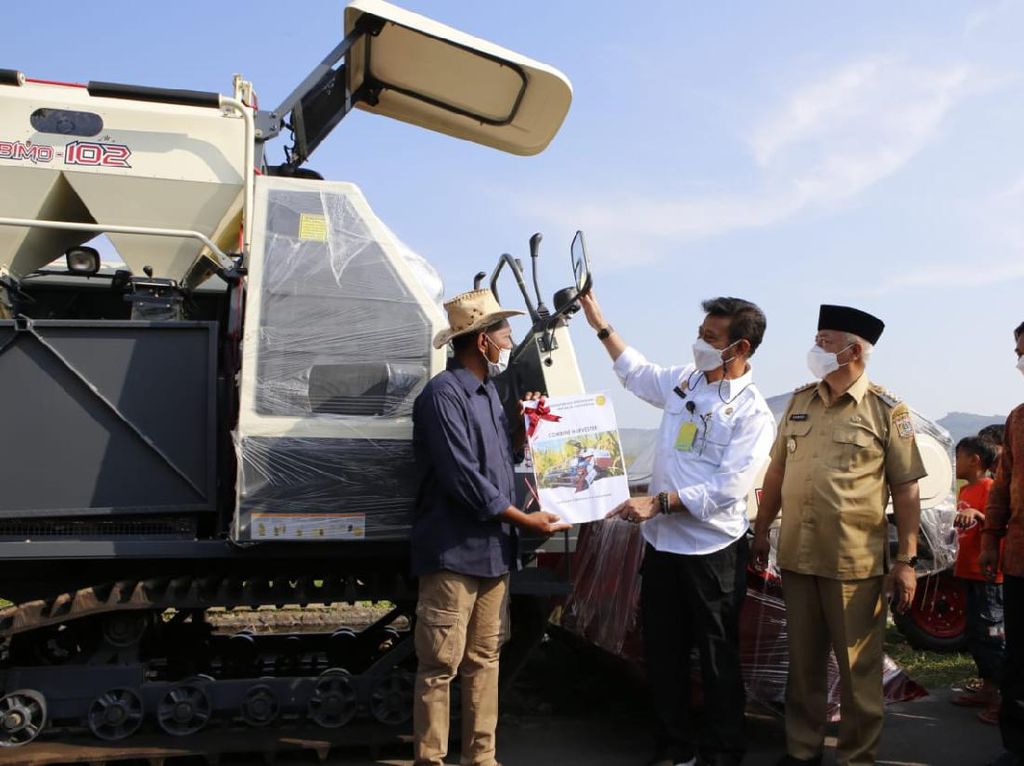 Mentan: Penerapan Teknologi Diharapkan Mampu Tekan Biaya Produksi Mentan: Penerapan Teknologi Diharapkan Mampu Tekan Biaya Produksi