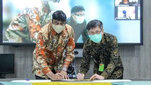 Momen Kesepakatan Penjualan 4.200 Menara Telekomunikasi