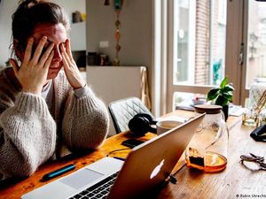 PBB: Bekerja Lebih dari 55 Jam per Minggu Tingkatkan Risiko Kematian