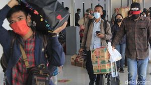 Pemudik Mulai Berdatangan di Stasiun Kiaracondong Bandung