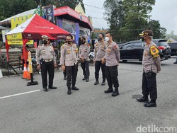 3.453 Kendaraan Diputar Balik di Gunung Lawu Selama Larangan Mudik