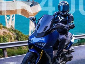 Potret Skutik 400 cc Buatan Taiwan yang Berwajah Ducati Panigale Potret Skutik 400 cc Buatan Taiwan yang Berwajah Ducati Panigale
