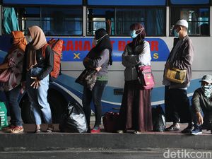 Terminal Tirtonadi Ramai Penumpang Lagi Terminal Tirtonadi Ramai Penumpang Lagi