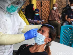 Tiba di Tangsel, Pemudik Langsung Diswab Antigen Tiba di Tangsel, Pemudik Langsung Diswab Antigen