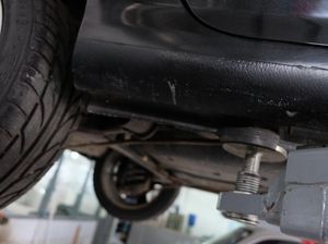 Ini Cara Cek Kerusakan Kaki-kaki Mobil dari Suaranya Ini Cara Cek Kerusakan Kaki-kaki Mobil dari Suaranya