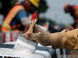 Nggak Perlu Beli Baru! Begini Cara Membersihkan Kuas Cat Dinding yang Mengering