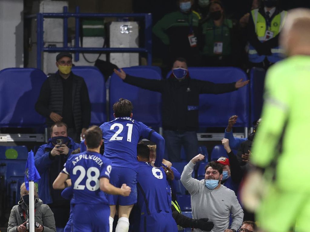 Karena Chelsea Harus Menghukum Leicester Karena Chelsea Harus Menghukum Leicester