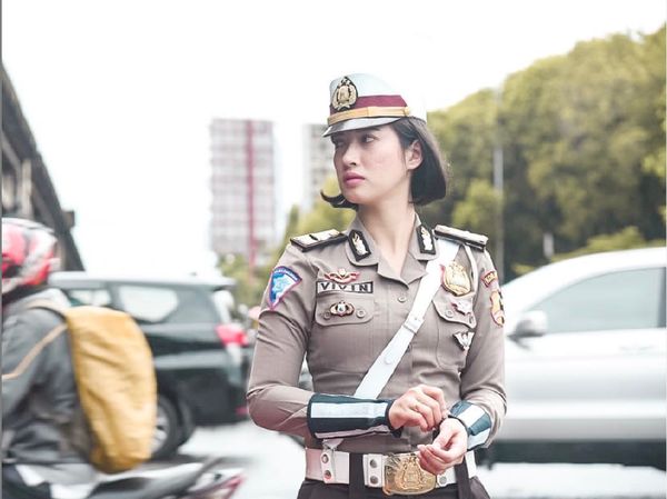 8 Potret Iptu Vivin, Polwan Cantik yang Disebut Mirip Nabila Syakieb