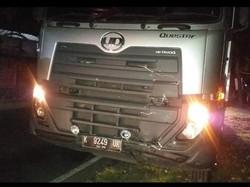 Gagal Menyalip di Tanjakan, Pasutri Lamongan Tewas Tertabrak Truk