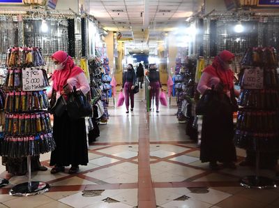 Kembali Dibuka, Begini Suasana di Pasar Tanah Abang