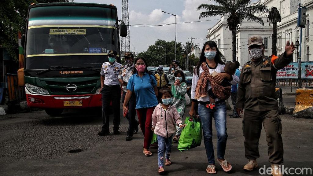Lebaran Usai, Jakarta Kembali Kedatangan Para Pemudik Arus Balik