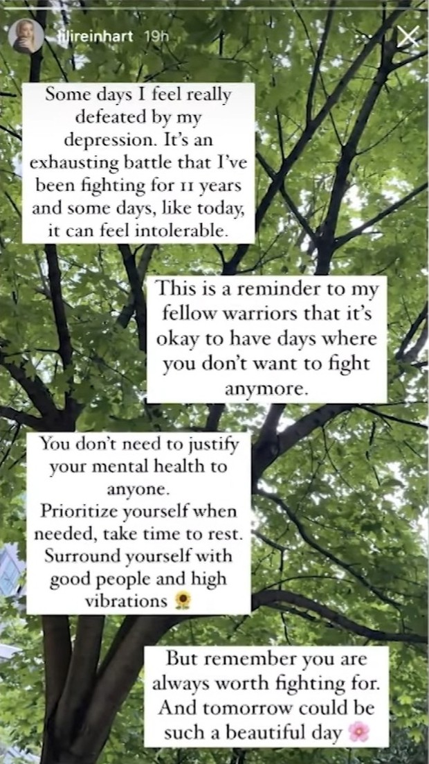 Lili Reinhart Mengungkap Kondisinya dan Memberi Pengingat untuk Fansnya