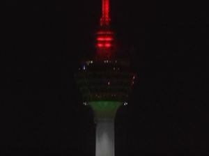 Menara Kuala Lumpur Tampilkan Lampu Bernuansa Bendera Palestina Menara Kuala Lumpur Tampilkan Lampu Bernuansa Bendera Palestina