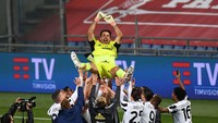 Gianluigi Buffon pegang rekor sebagai pemain Juventus dengan koleksi gelar terbanyak, 21 kali juara (Getty Images)
