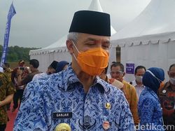 Iritnya Jawaban Ganjar Saat Ditanya Soal Tak Diundang Acara Puan