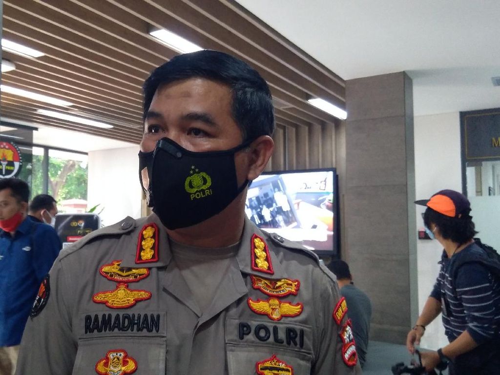 Petunjuk Jaksa, Polri Bakal Periksa HRS dkk di Kasus Terorisme Munarman