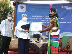 Menaker Ajak Pekerja Seni di Magelang Ikut Program Jamsostek