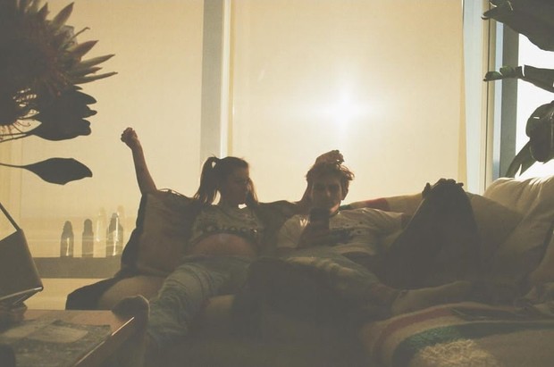 KJ Apa dan Clara Berry