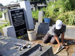 Makam Mualaf Perancang Bandung Tempo Dulu Direnovasi