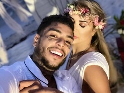 Penyanyi Brazil Meninggal Jatuh dari Balkon karena Takut Ketahuan Selingkuh