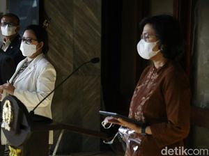 Momen Ketua DPR dan Menkeu Sampaikan Ekonomi Makro 2022