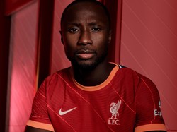 Liverpool Rilis Jersey Baru, Disebut Mirip Seragam AS Roma