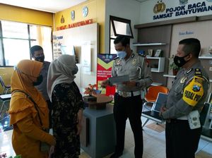 Polisi Banyuwangi Beri SIM dan Duplikat STNK Gratis ke Keluarga KRI Nanggala
