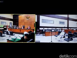 Bacakan Replik, Jaksa Minta Hakim Tolak Seluruh Pleidoi Rizieq Bacakan Replik, Jaksa Minta Hakim Tolak Seluruh Pleidoi Rizieq