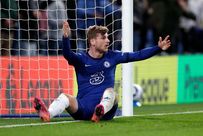 LONDON, ENGLAND - MAY 18: Timo Werner of Chelsea reacts during the Premier League match between Chelsea and Leicester City at Stamford Bridge on May 18, 2021 in London, England. A limited number of fans will be allowed into Premier League stadiums as Coronavirus restrictions begin to ease in the UK following the COVID-19 pandemic. (Photo by Peter Cziborra - Pool/Getty Images)