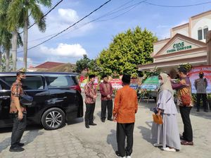 Wagub Emil Dardak Hadiri Resepsi Pernikahan Ustaz Abdul Somad di Ponorogo