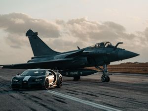 Adu Cepat Bugatti Chiron Vs Jet Tempur Incaran Prabowo