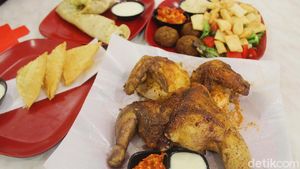 Beragam Hidangan Palestina Enak Ada di Emados Shawarma